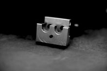 Load image into Gallery viewer, EZ Breaker ANSI 100 roller chain die set Smith Craft Products